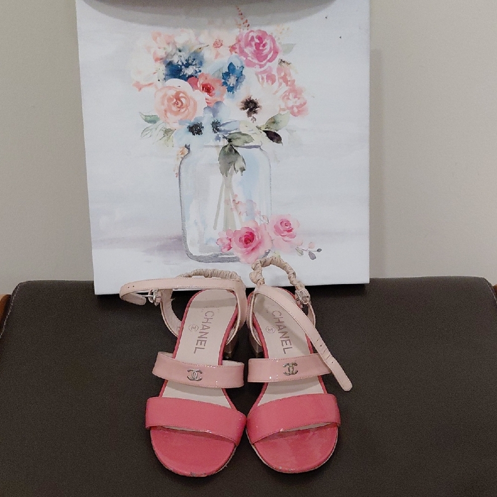 Chanel Two-Tone Pink Sandals AUTHENTIC